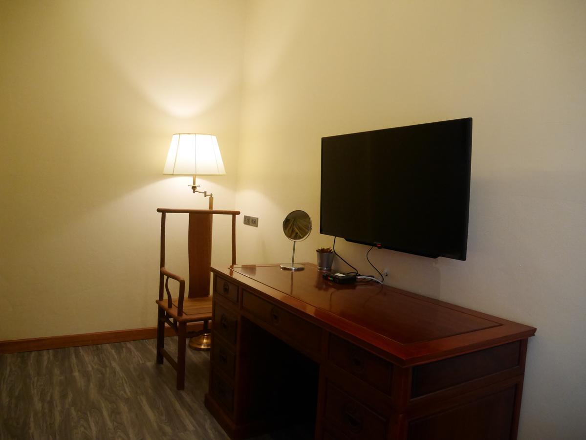 Yadana Chiangmai Hotel เชียงใหม่ ภายนอก รูปภาพ
