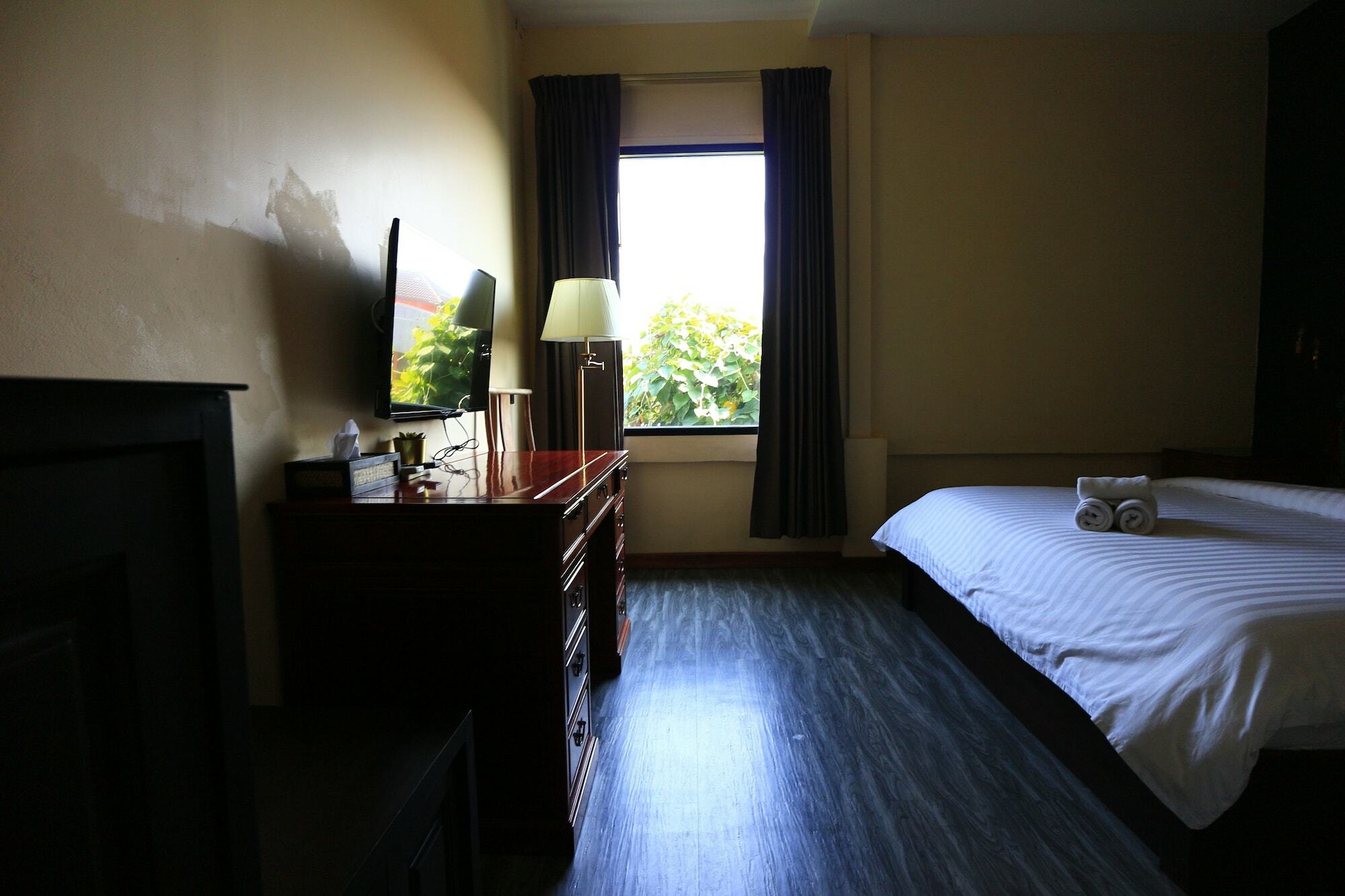 Yadana Chiangmai Hotel เชียงใหม่ ภายนอก รูปภาพ
